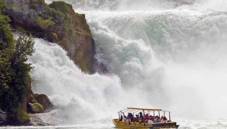 Величие и водопады Швейцарии