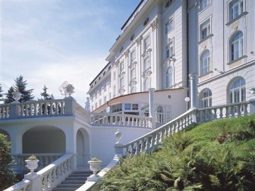 RADIUM PALACE